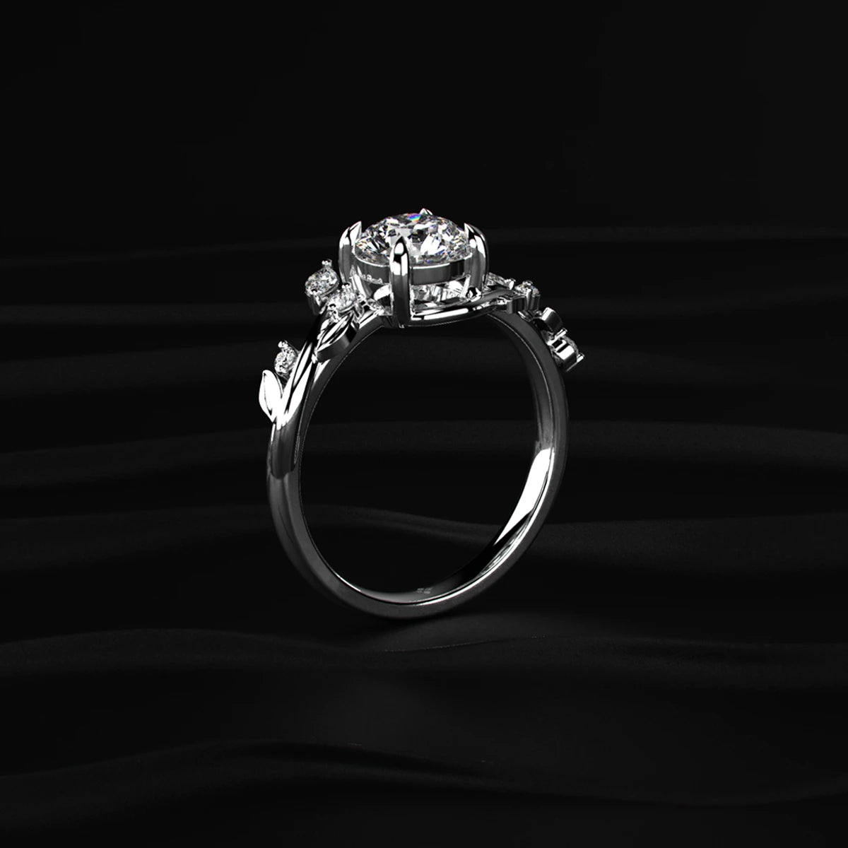 Round Cut Diamond Ring