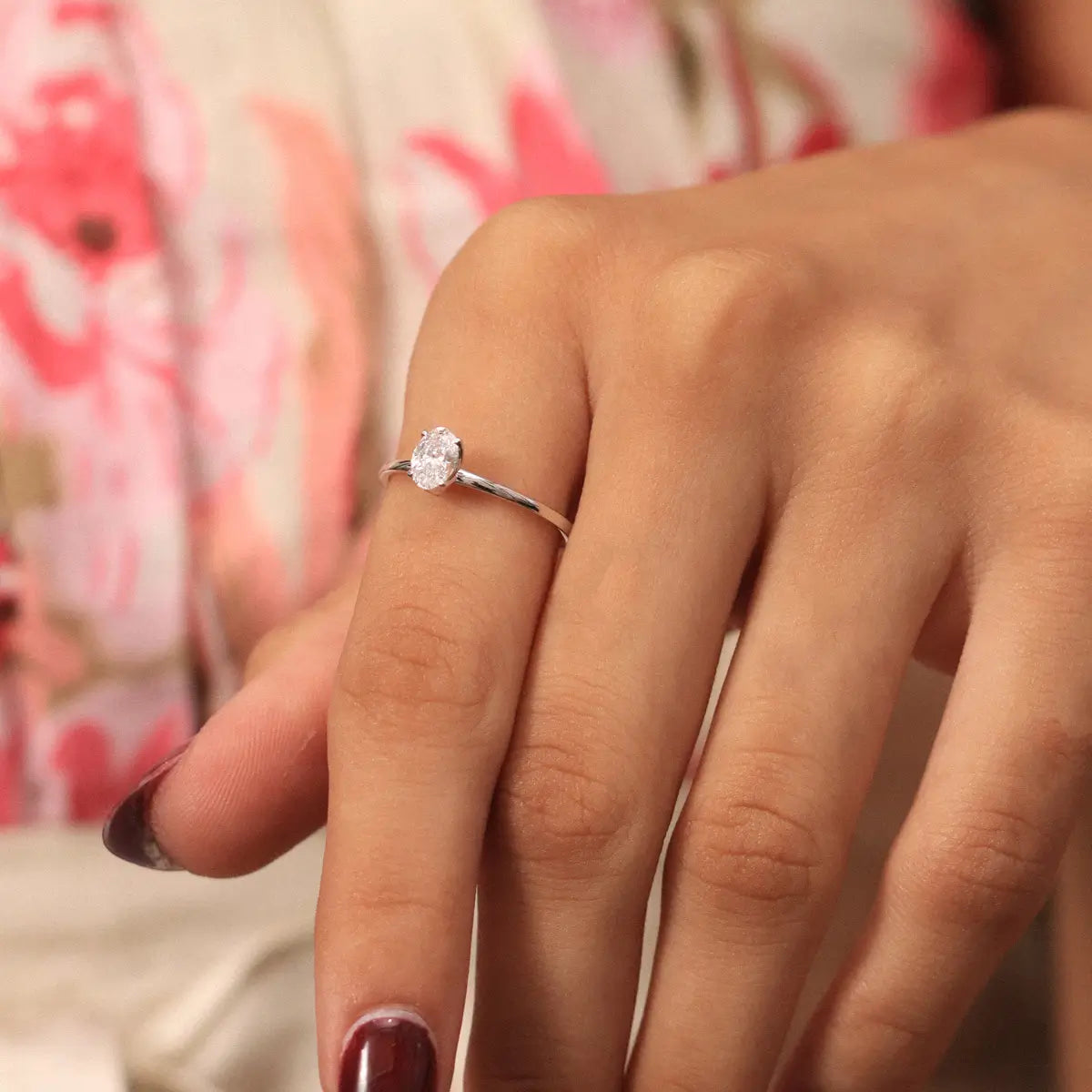 Oval Tulip Prong Ring