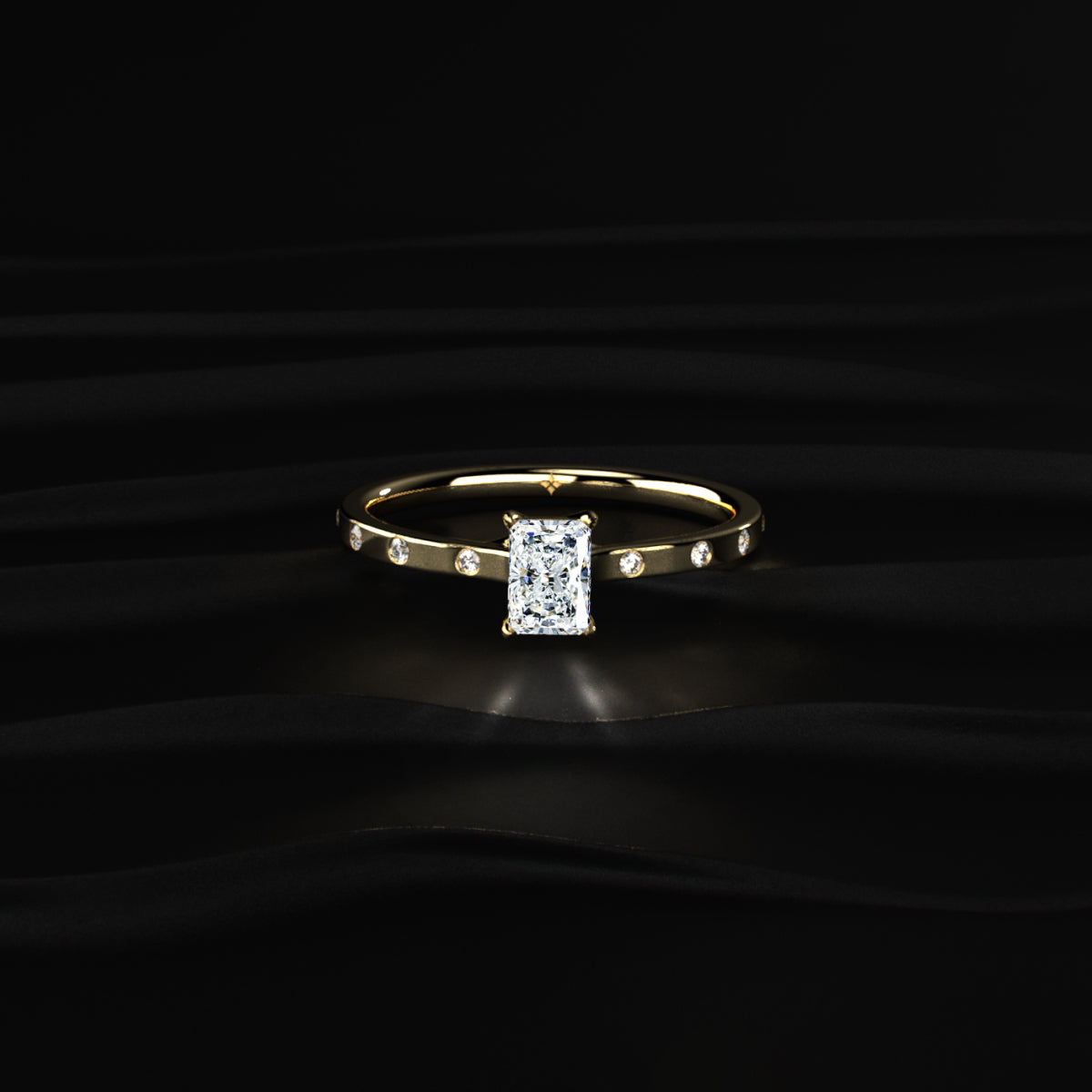 Radiant Cut Diamond Ring