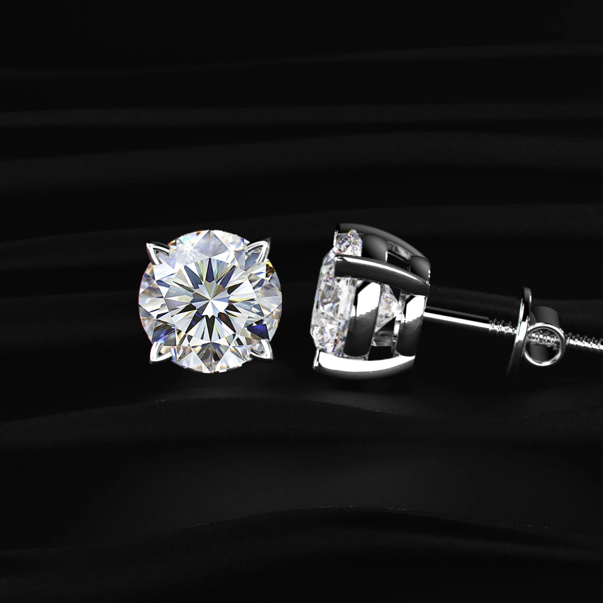 Round Solitaire With V-Prongs Studs | Earthly Jewels