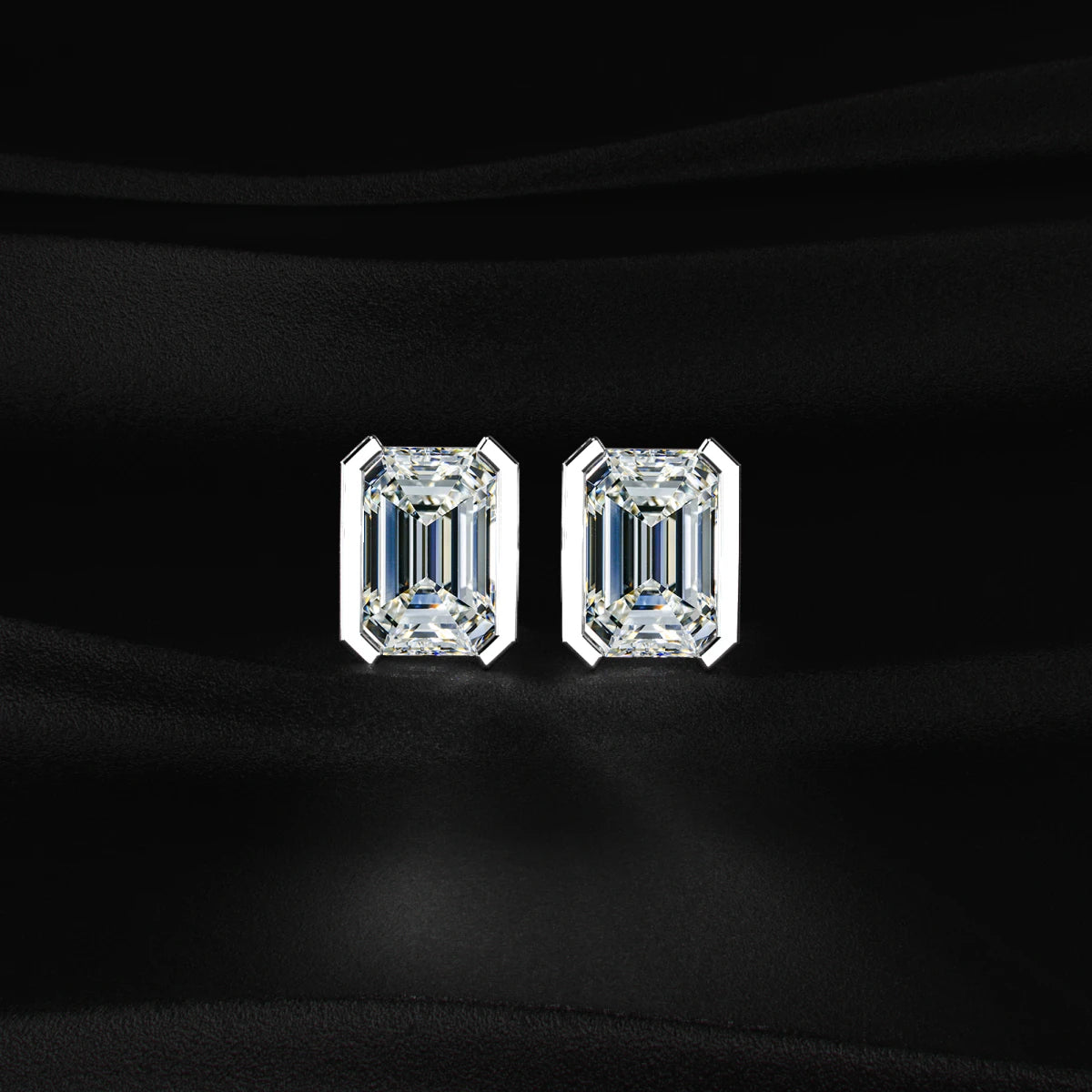 Emerald Cut Diamond Stud