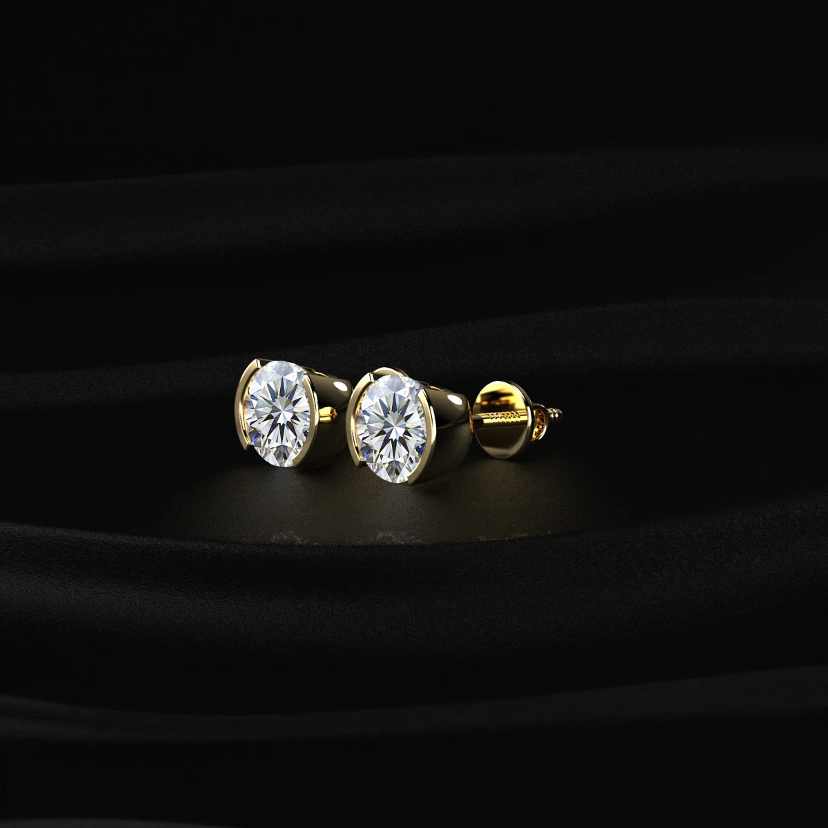 Round Shape Diamond Earrings