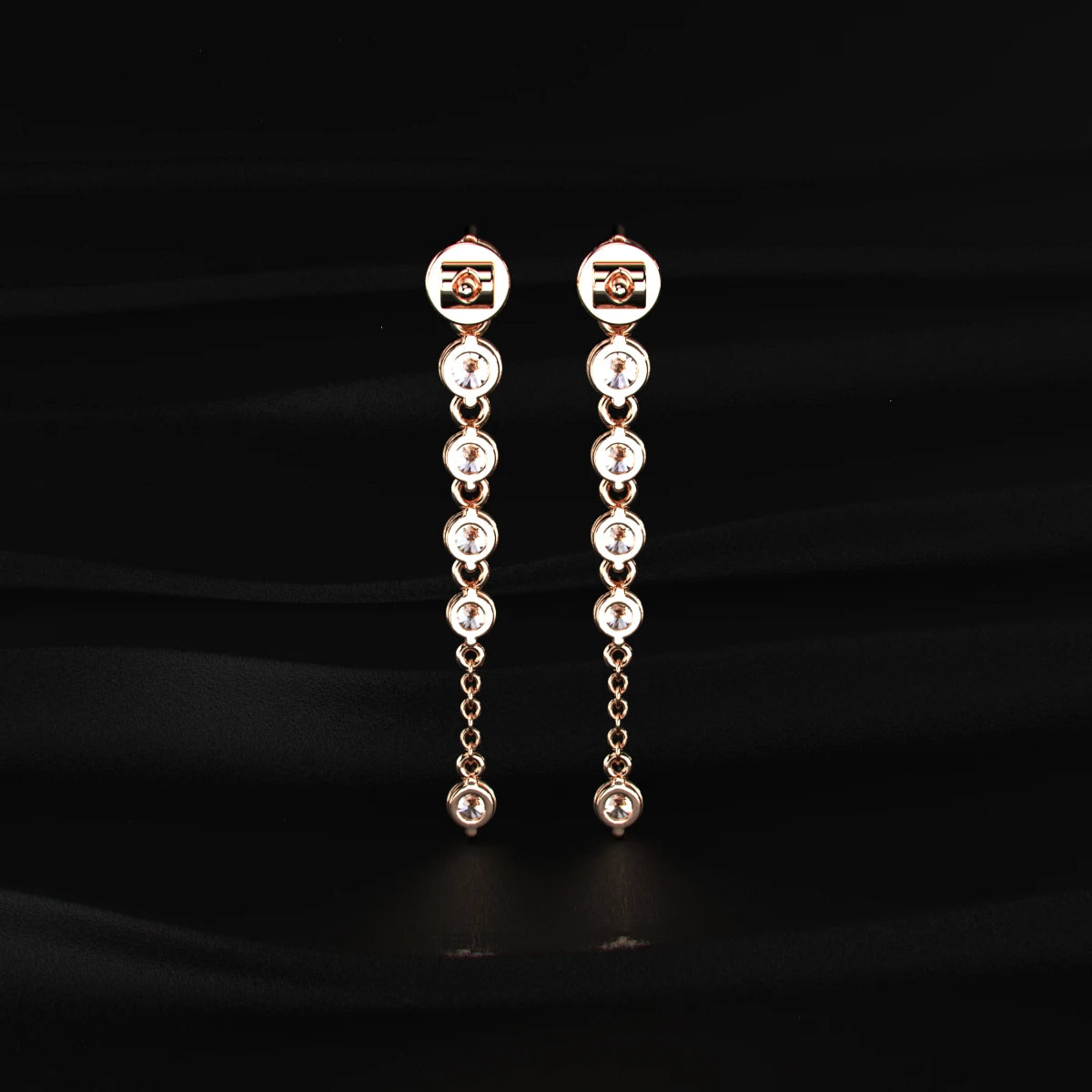 Round Diamond Dangle Earrings