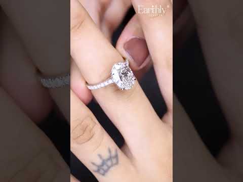 تحميل الفيديو: Oval Shape Solitaire With Double Hidden Halo Ring | Earthly Jewels