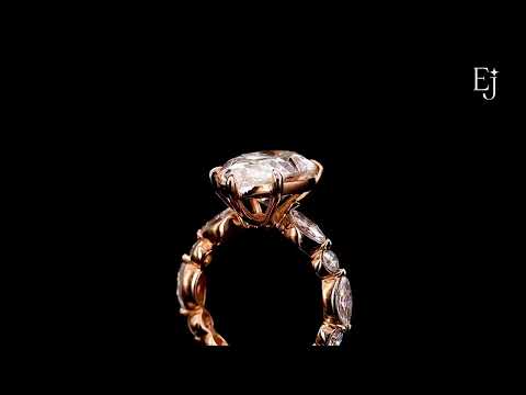 Load video: Royal Glow Pear Diamond Ring | Earthly Jewels