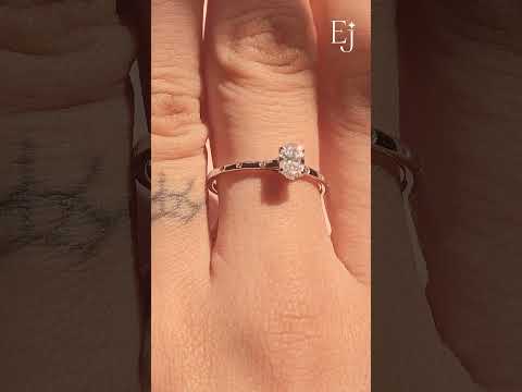 Load video: Oval Cut Diamond Ring | Earthly Jewels