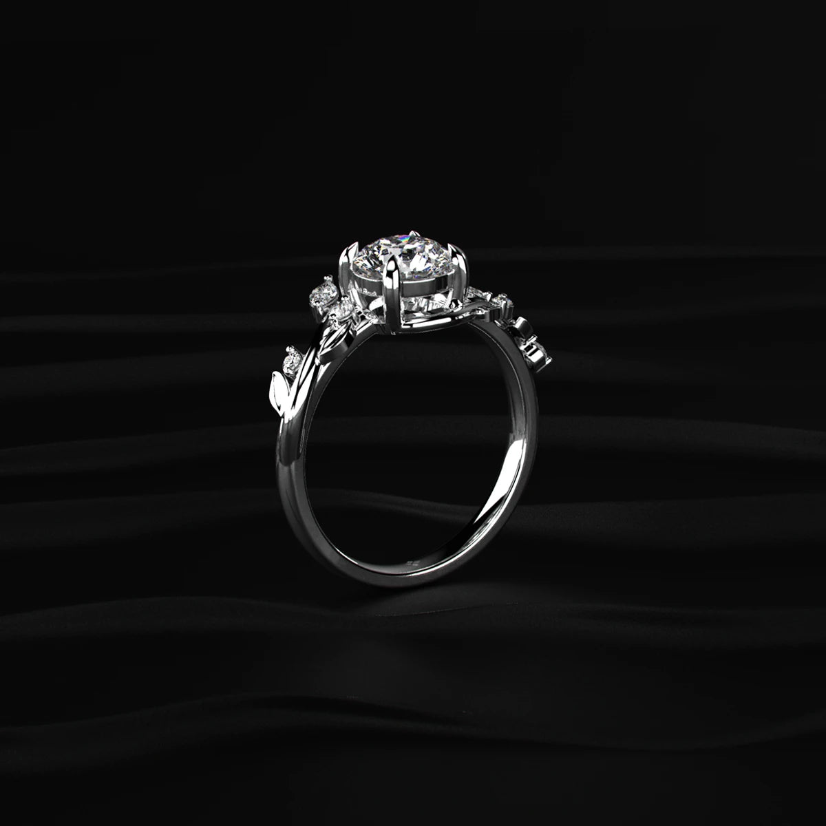 Round Cut Diamond Ring