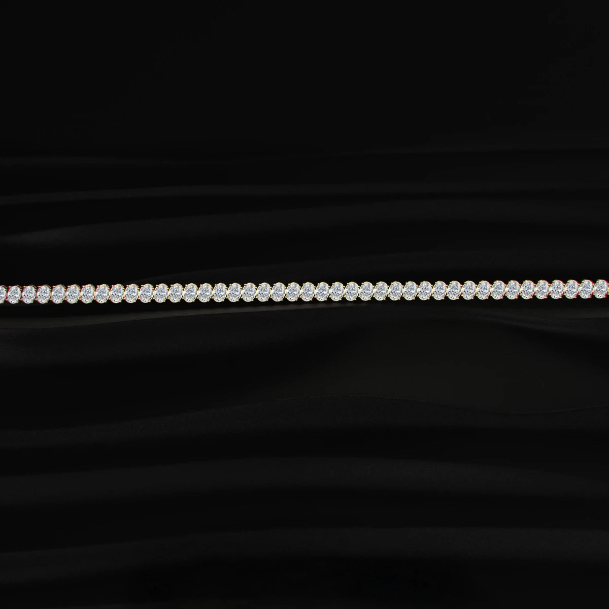Oval cut diamond bracelet in 18K gold