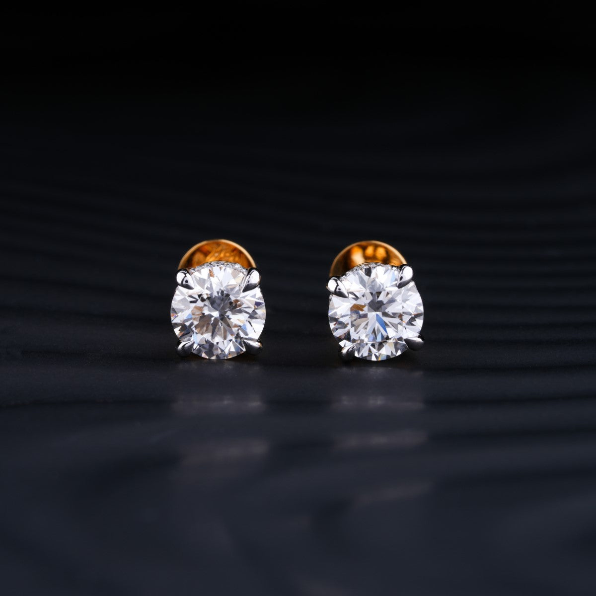 Lab Grown Diamond Jewellery Online | Engagement Rings | Earthly Jewels