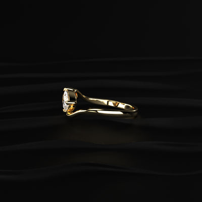 Round And Pear Diamond Toi Et Moi Ring | Earthly Jewels