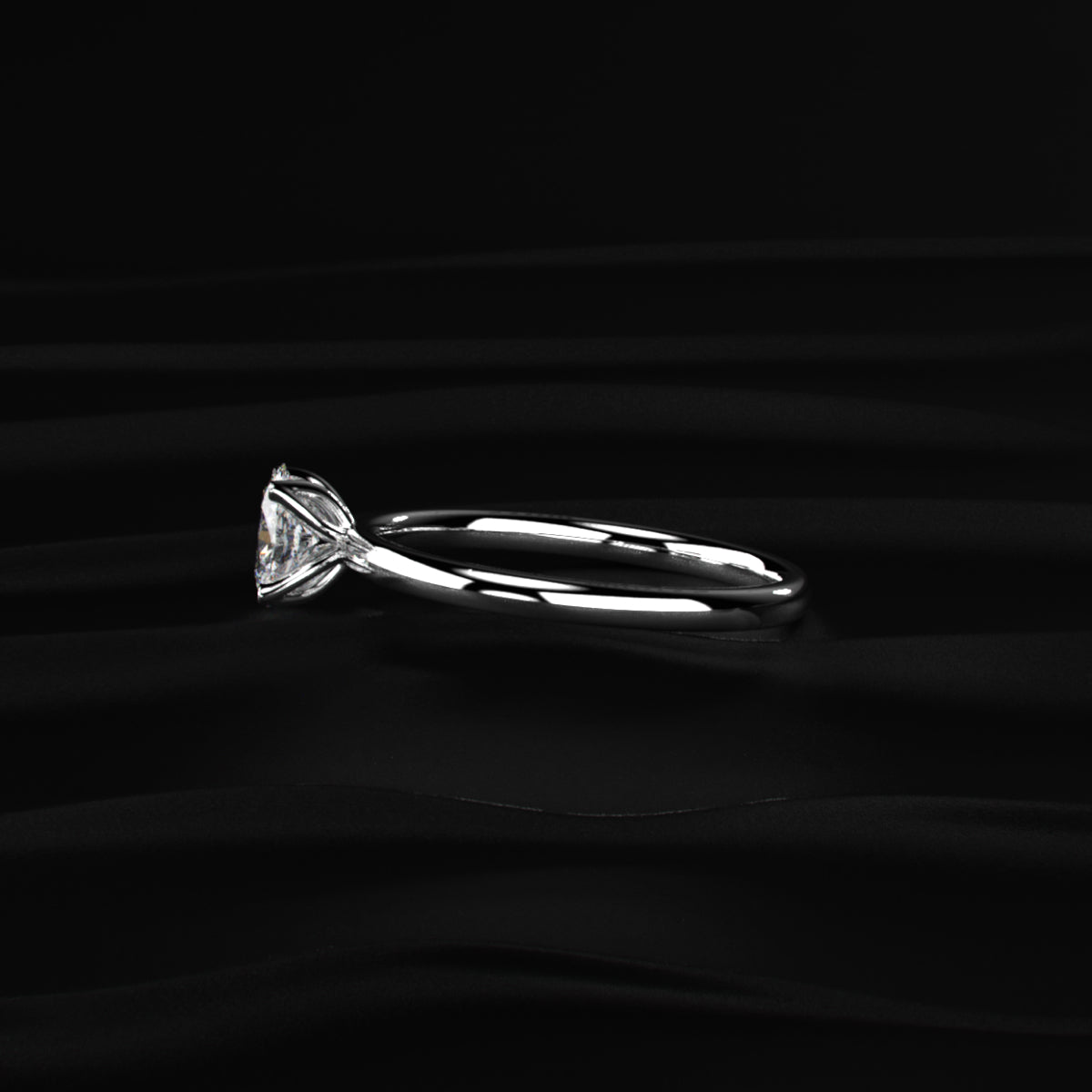 Oval Tulip Prong Ring