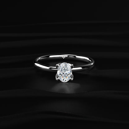 Oval Tulip Prong Ring
