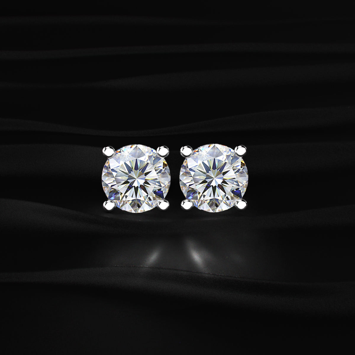 2 Carat Round Diamond Earrings