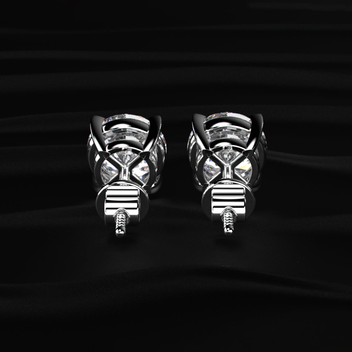 Round Solitaire With V-Prongs Studs