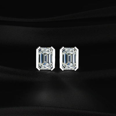 Emerald Cut Diamond Stud