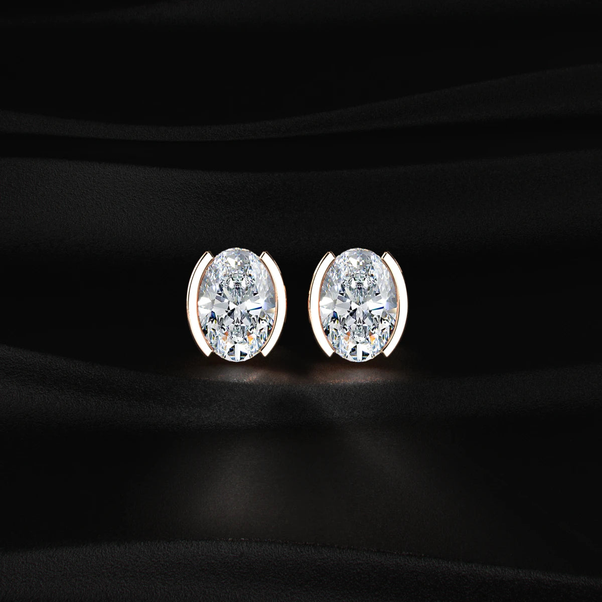 Oval Cut Diamond Stud