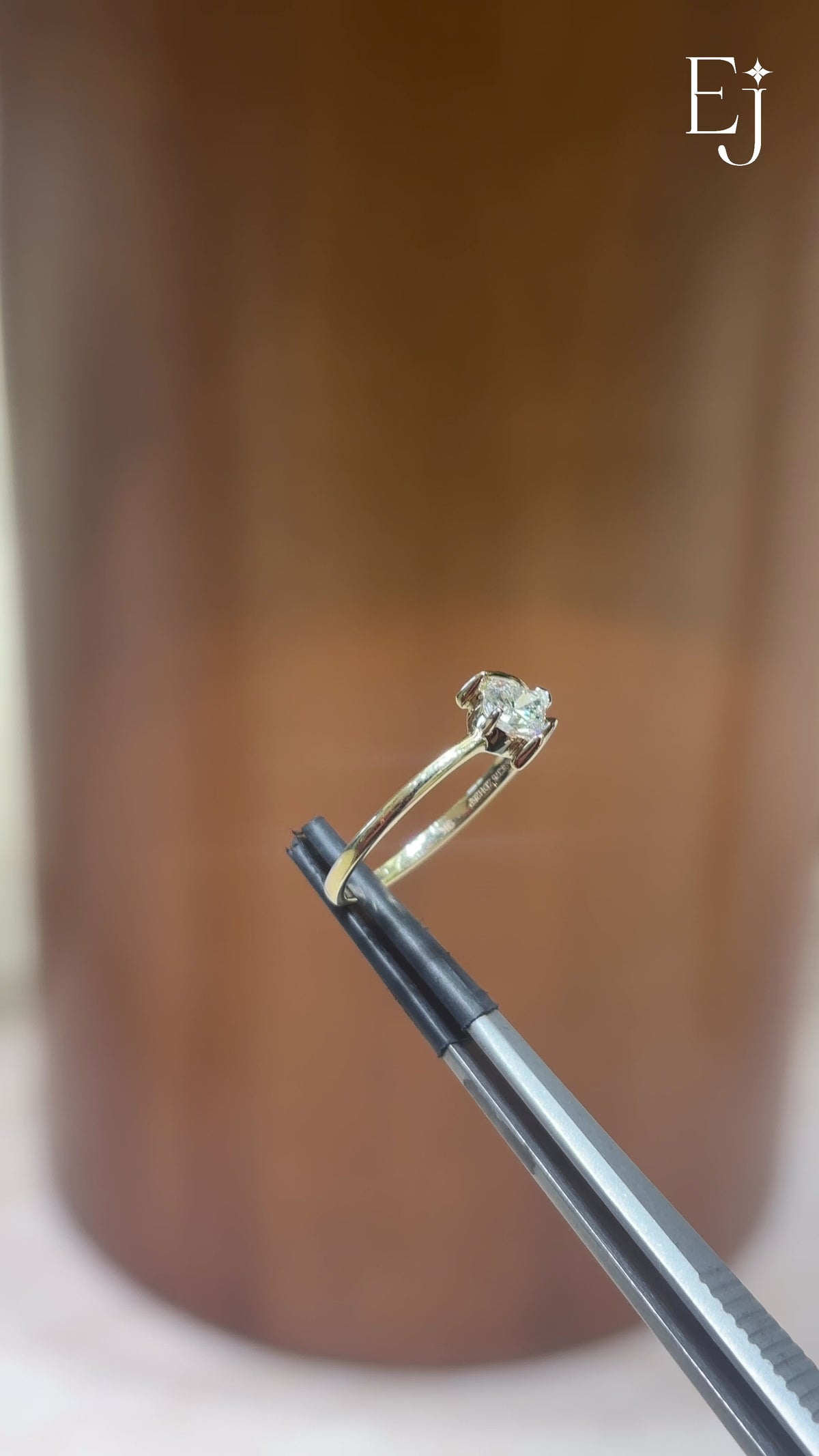 Load video: Pear Cut Diamond V Prong Ring | Earthly Jewels | Video