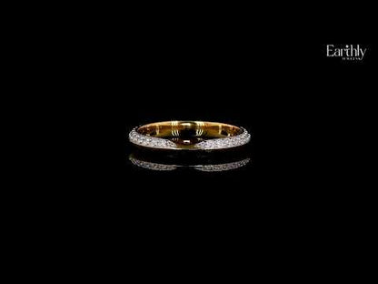 Curved Wedding Band For Round Diamond