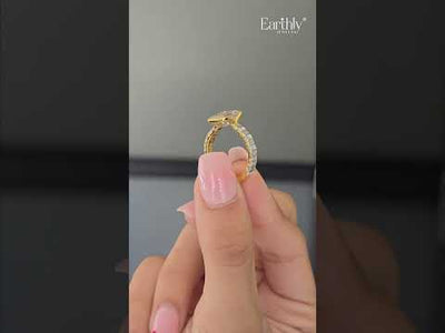 Emerald Half Bezel Ring With Bar Set Baguettes | Earthly Jewels