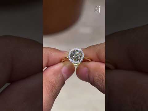 تحميل الفيديو: Round Cut Halo Diamond Engagement Rings | Earthly Jewels
